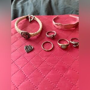 Lovely lot of jewelry